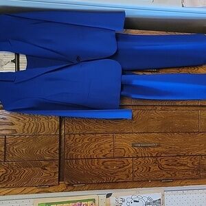Kasper Royal Blue Women's 12P Suit